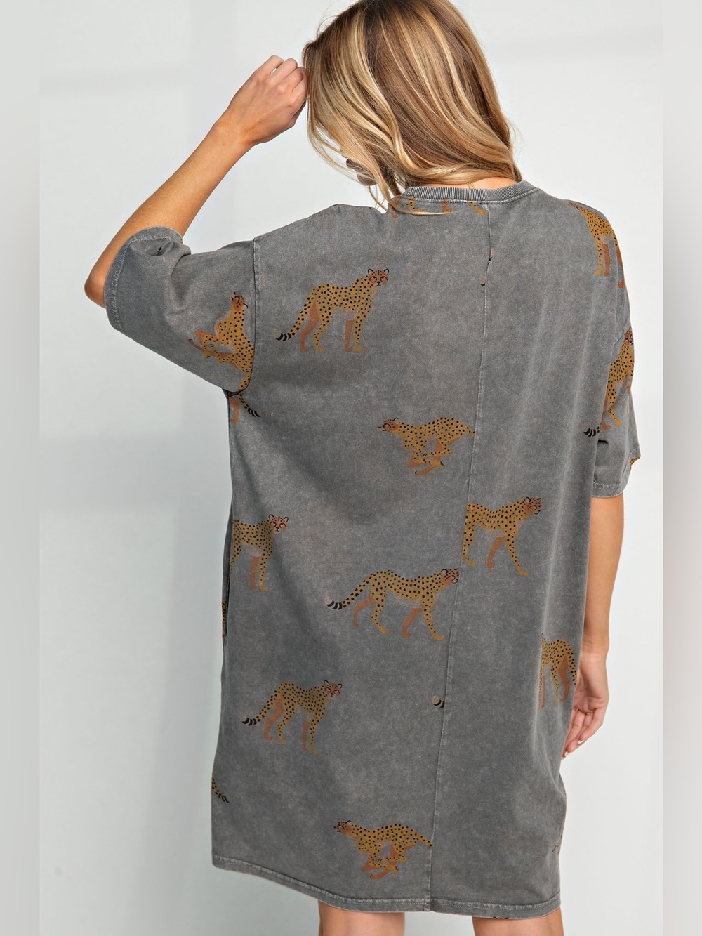 Easel MINERAL WASHED CHEETAH PRINT T-SHIRT DRESS - Picture 4 of 5